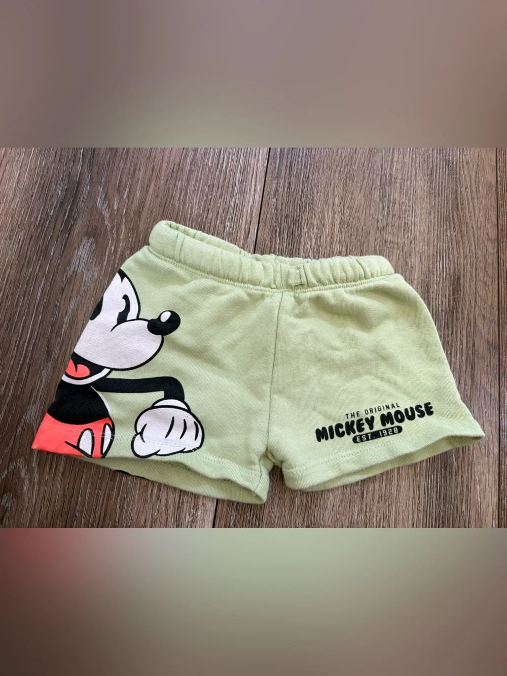 Zara Disney Mickey Mouse Light Green Shorts size 1 1/2